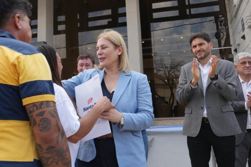 Pullaro: “En Santa Fe somos honestos, eficientes, austeros y estamos batiendo récords de inversión en obras